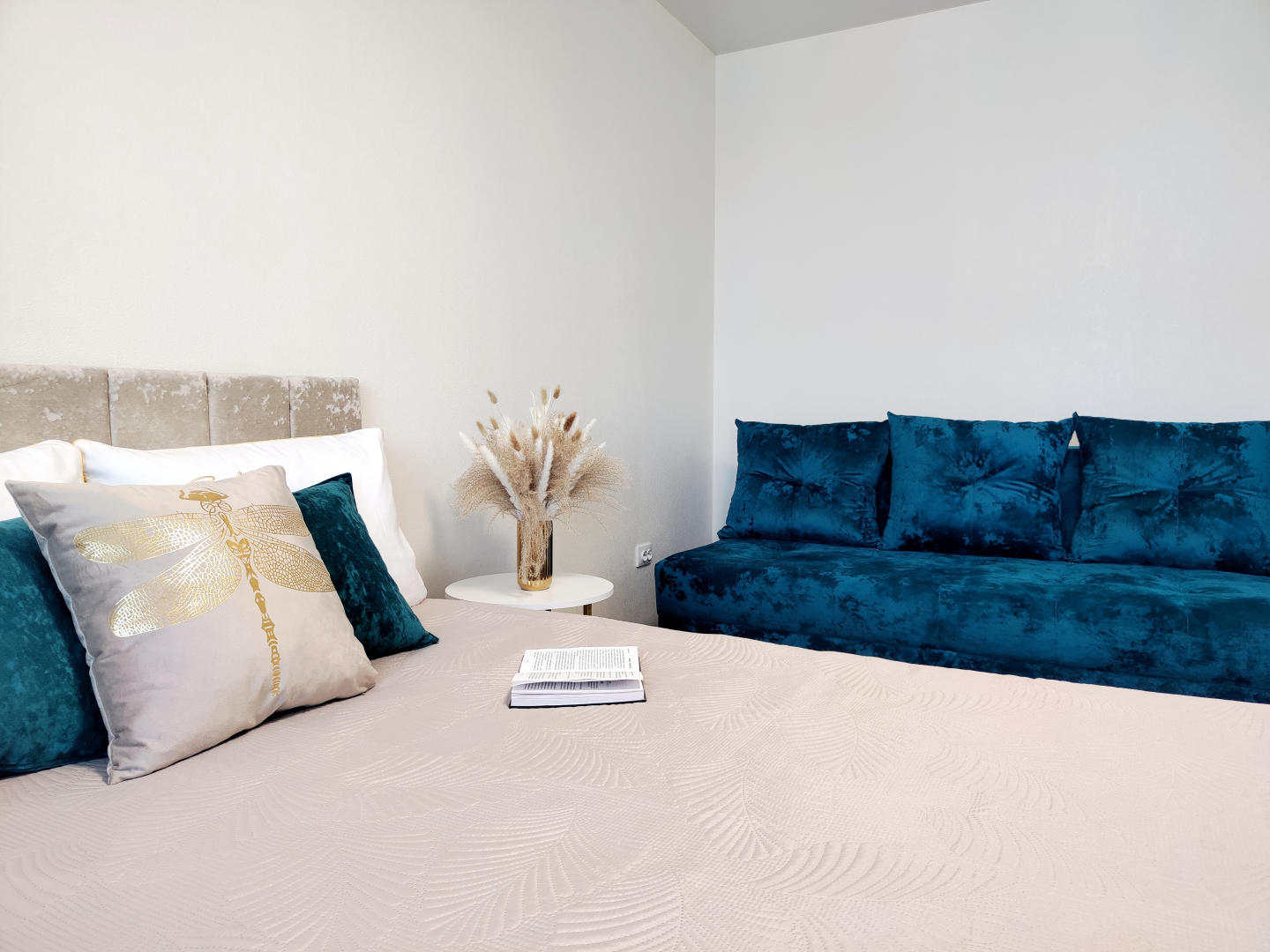 Квартира с Видом на Реку