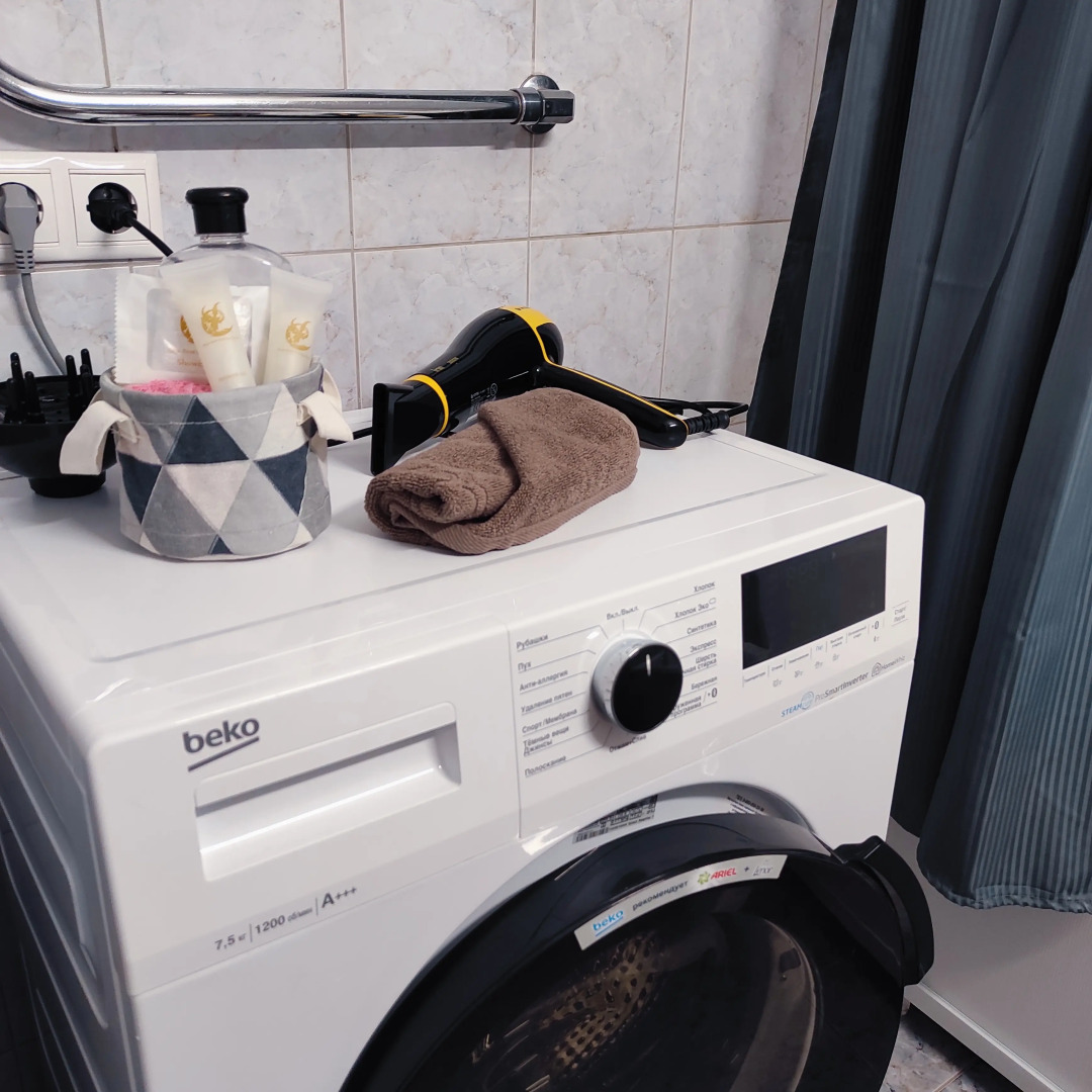 Апартаменты Просторная Двух Комнатная Квартира с Парковкой во дворе