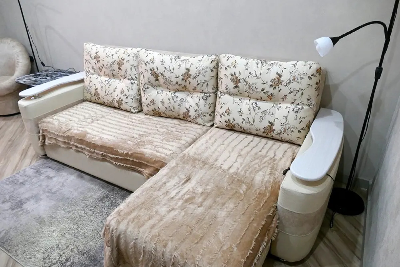 Апартаменты 2-комнаятная квартира на улице Жуковского