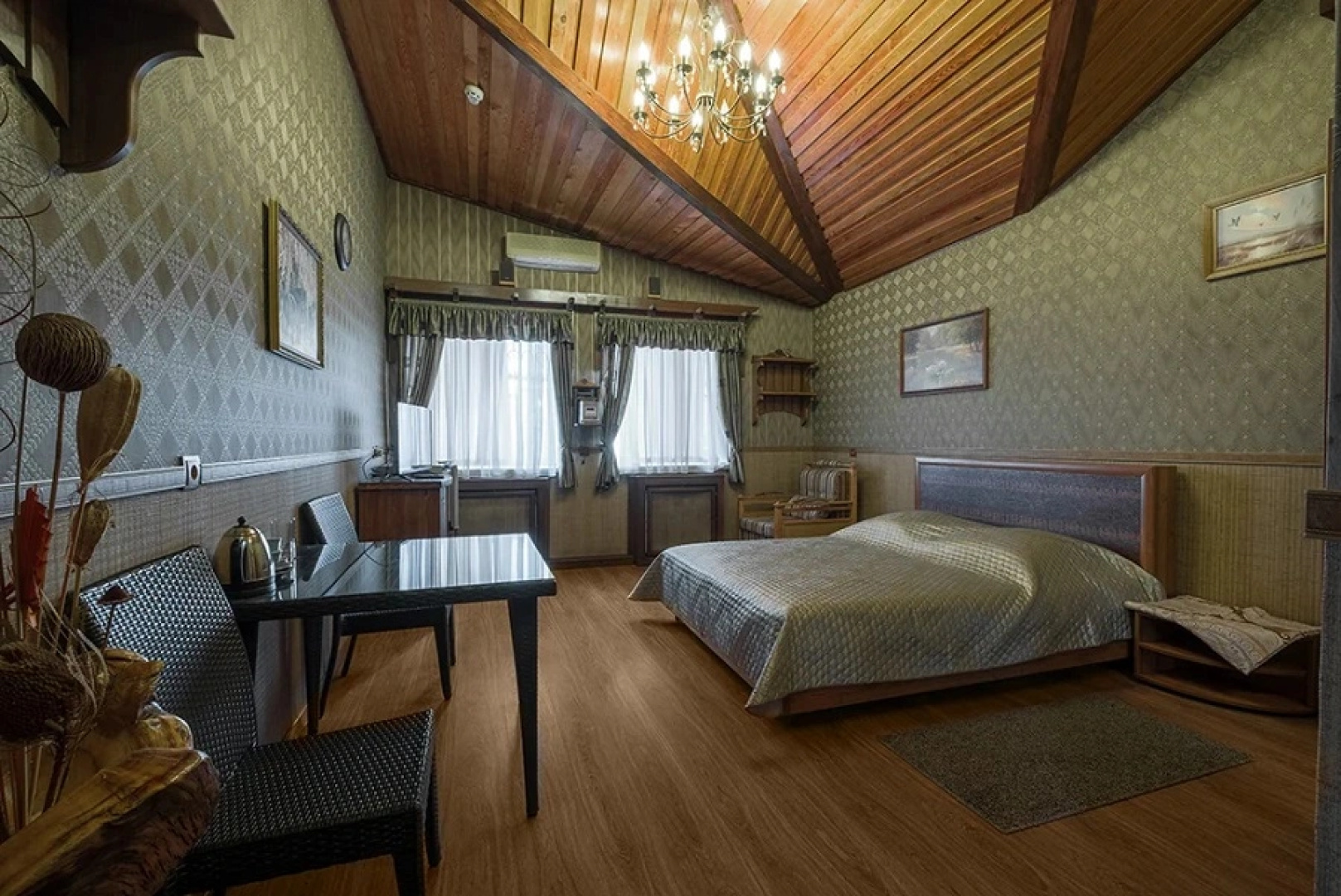 Okhotnichiy Club