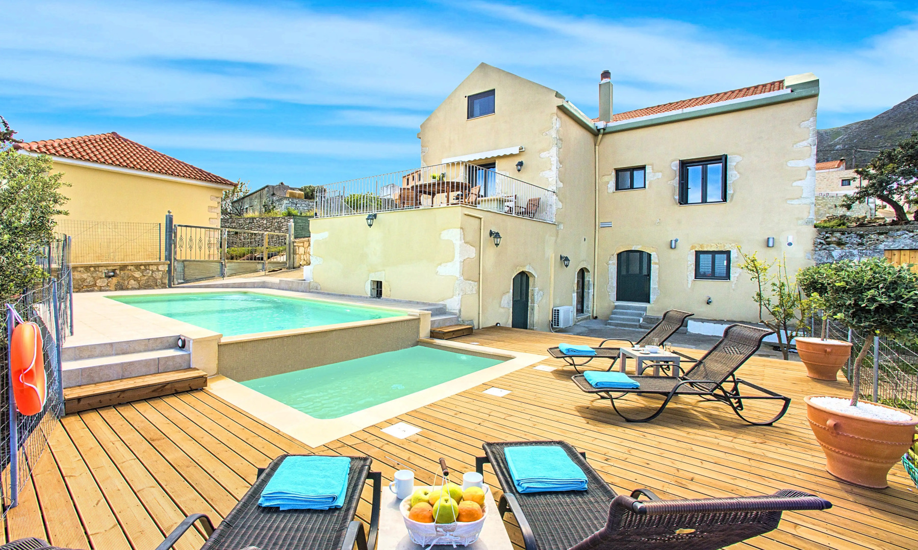 Вилла Cretan View Heated Pool