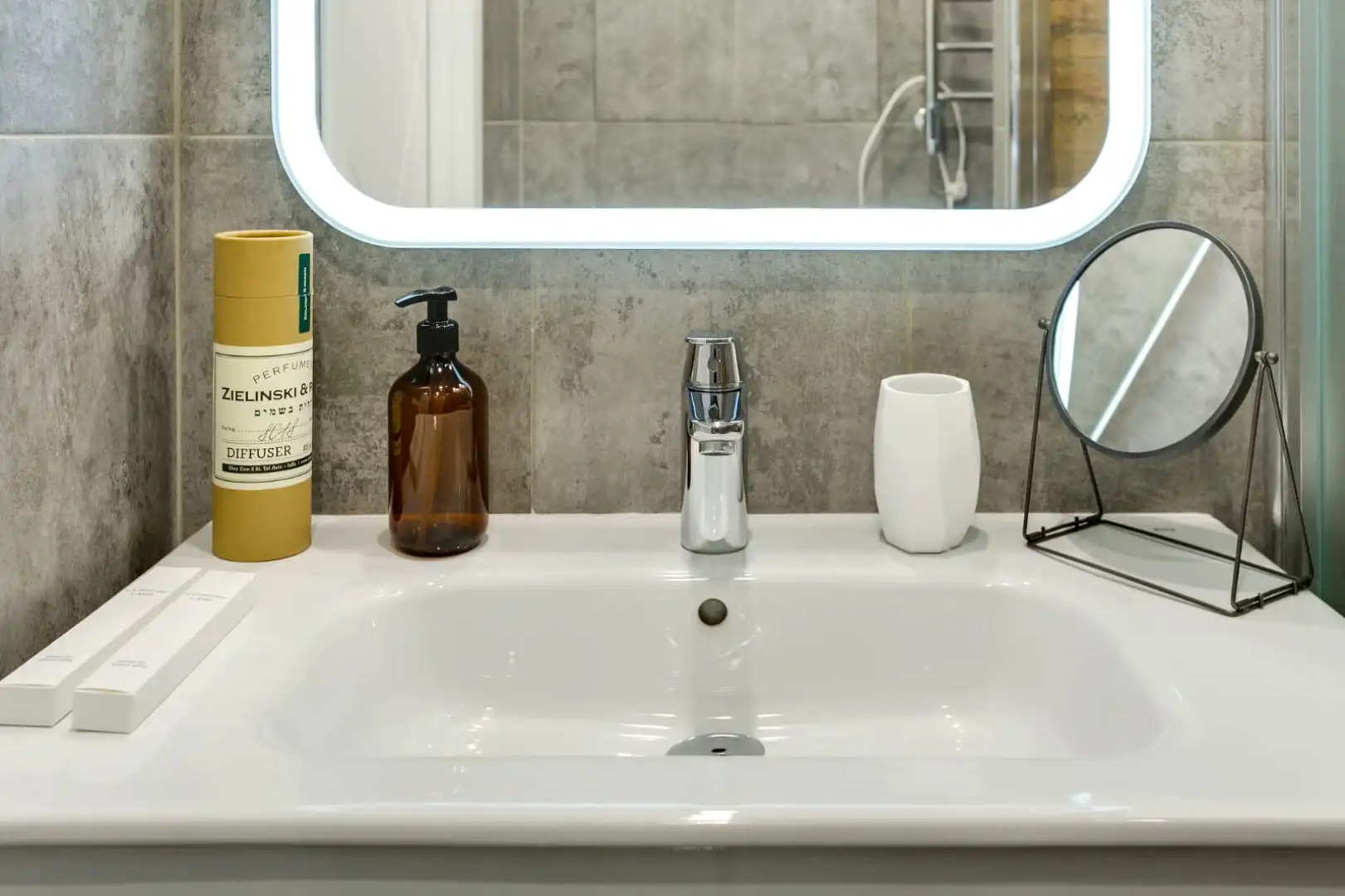 Апартаменты Алис Sleek Design