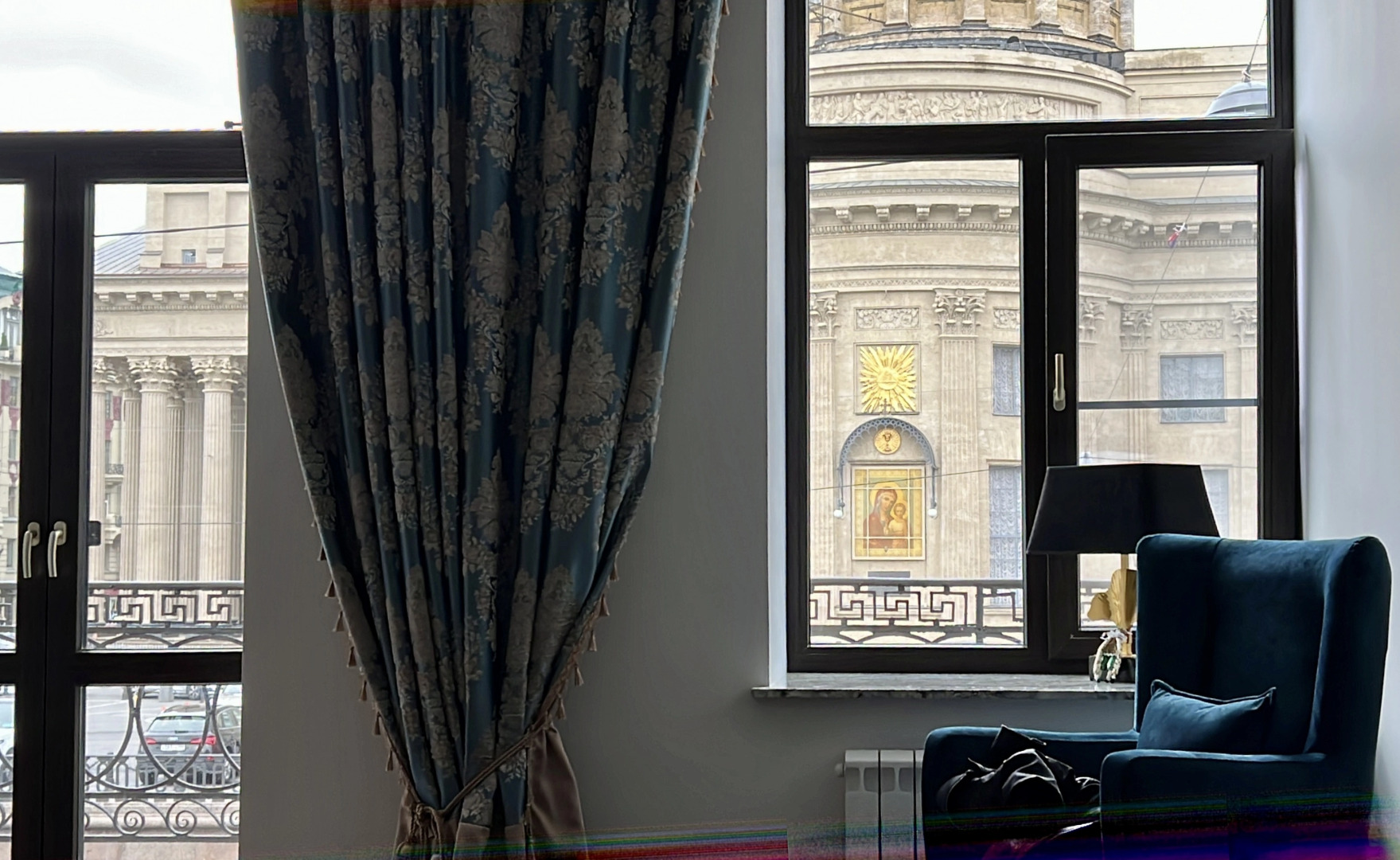 Апартаменты у Казанского Собора