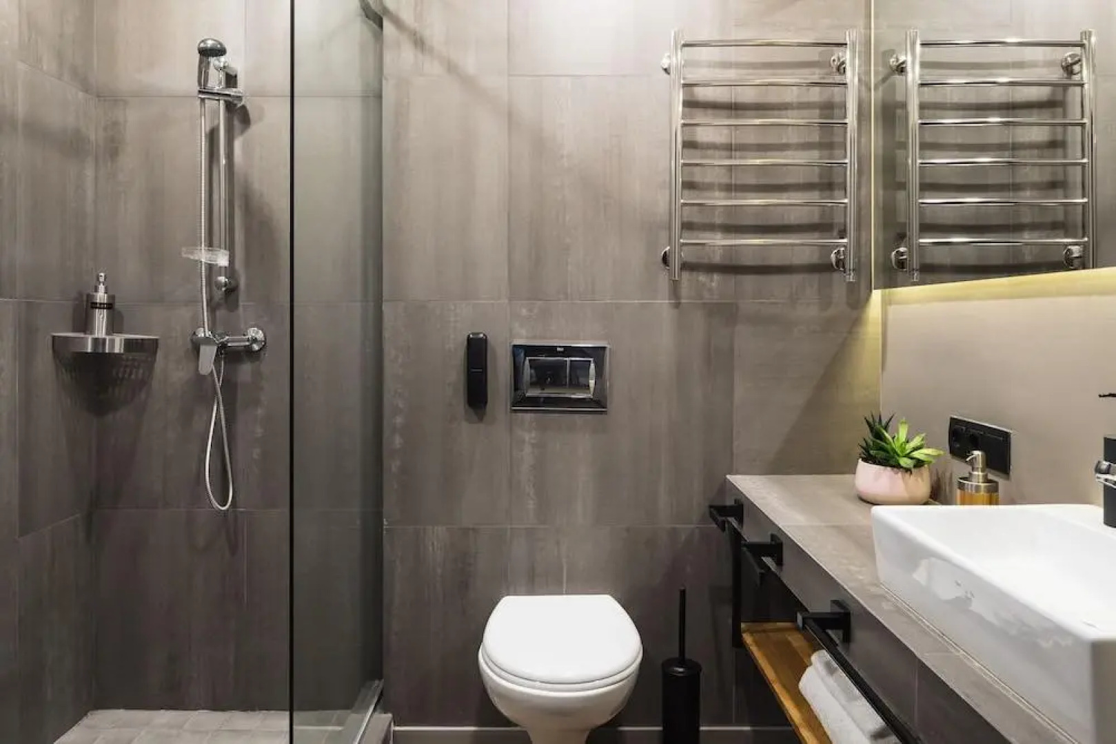 Отель The Faces Historical center