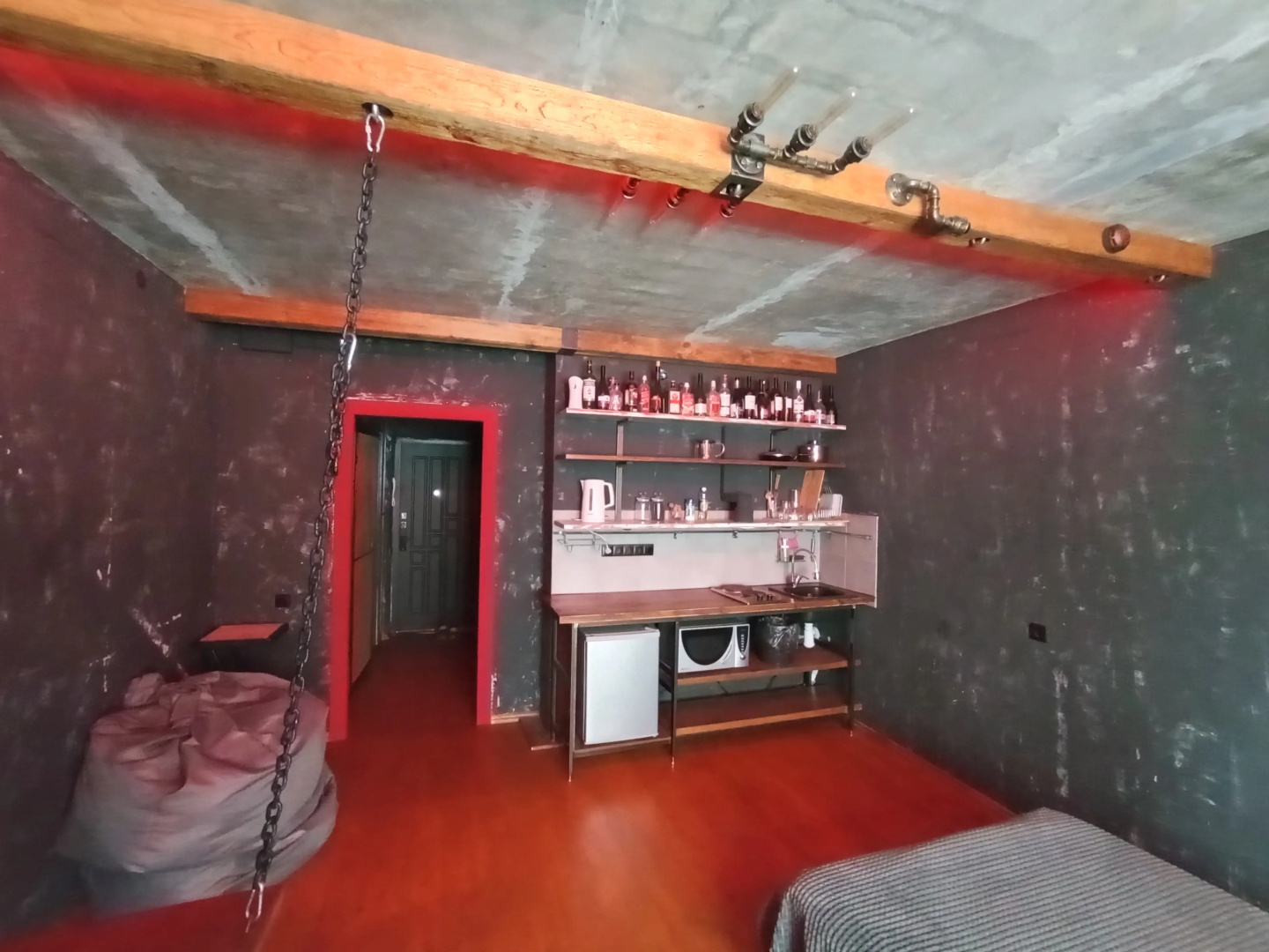 Квартира Red Room 36