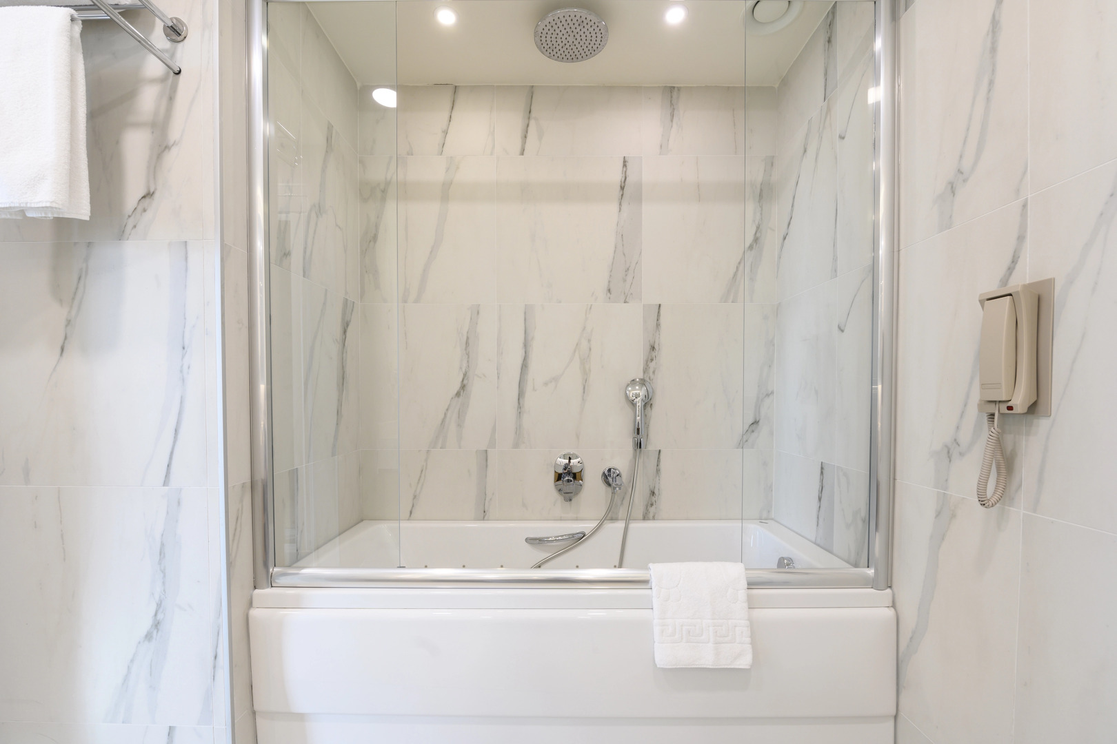 Отель La Quinta by Wyndham Istanbul Gunesli