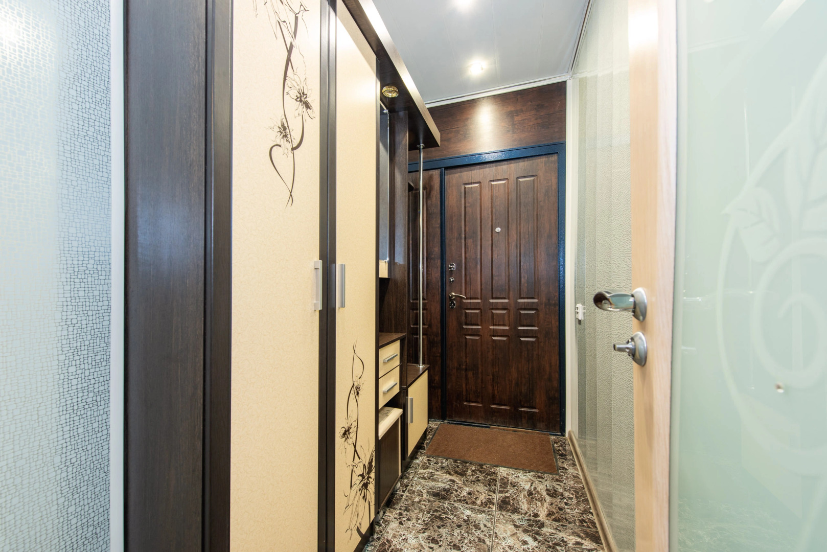 Апартаменты Яр-сутки на Московском 159