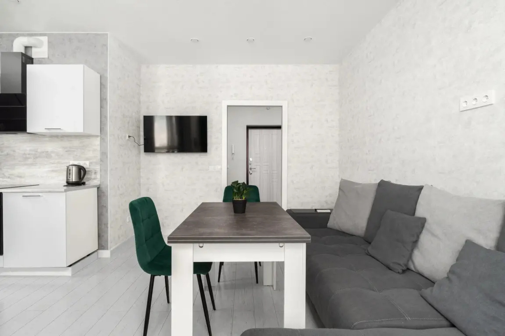 Апартаменты Люкс Тут Живут Парк и Стадион