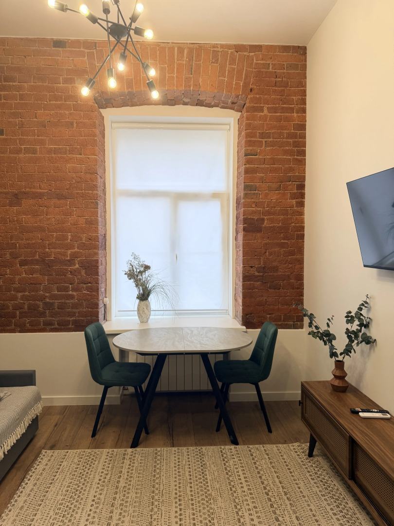 Апартаменты двухуровневые возле Кремля с парковкой