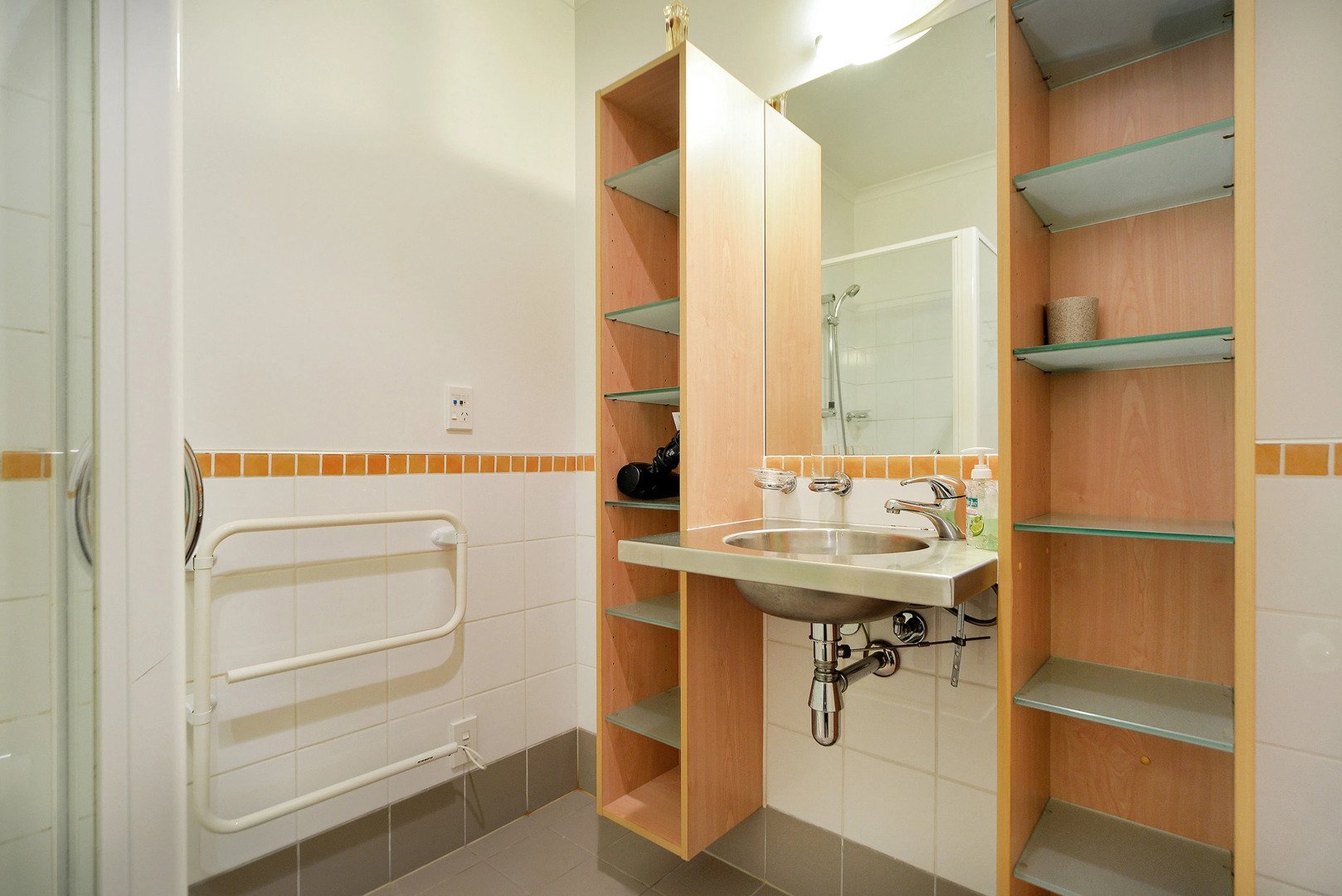 Апартаменты Waterfront Suites in the Heart of Auckland