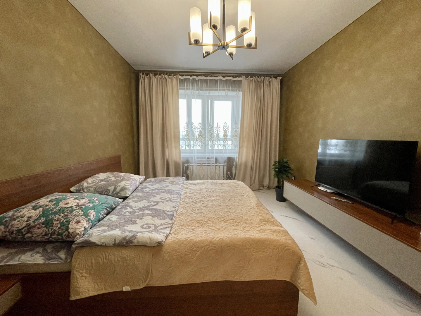 Апартаменты На Верхней Набережной