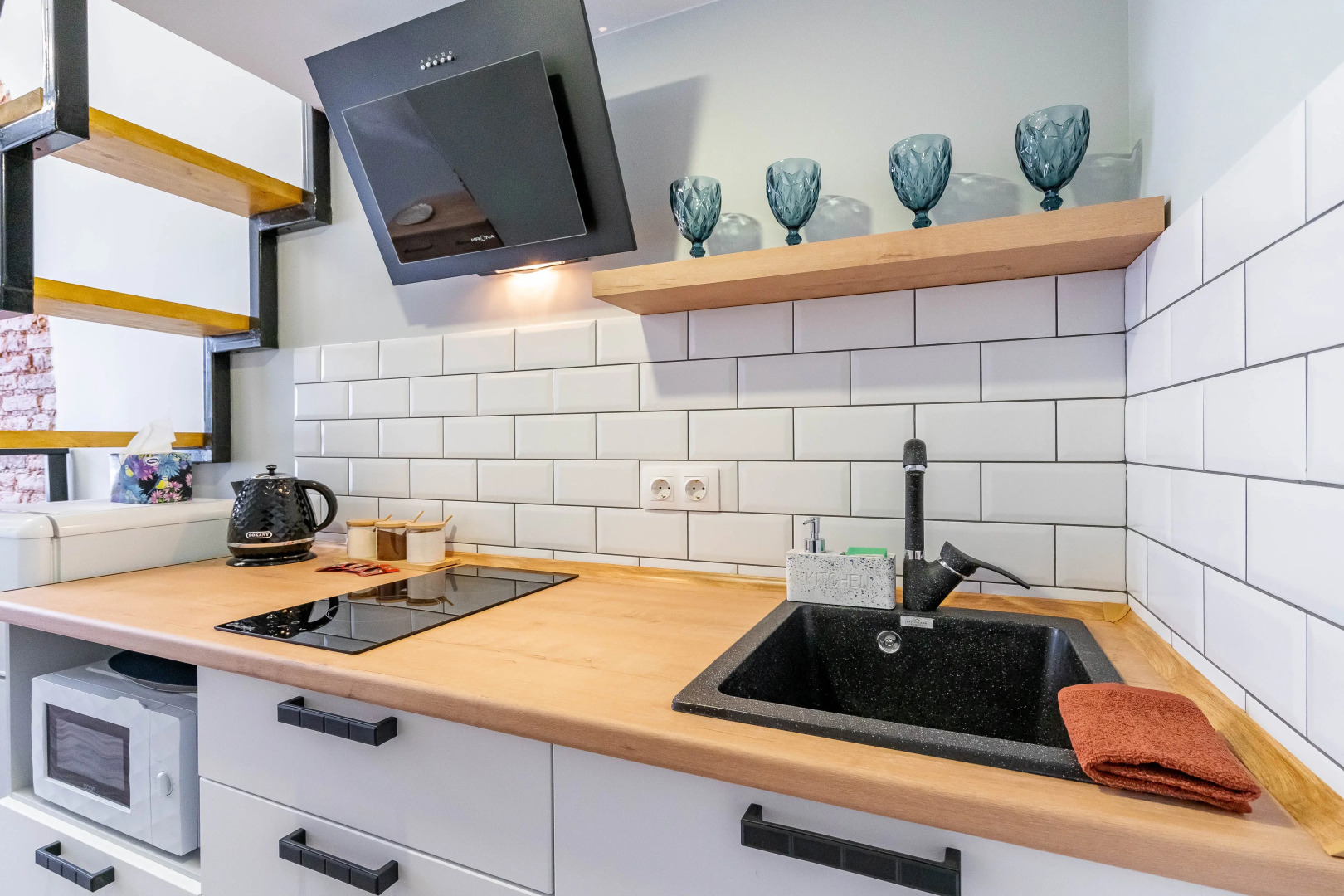 Апартаменты KeysSpb на Свечном St6