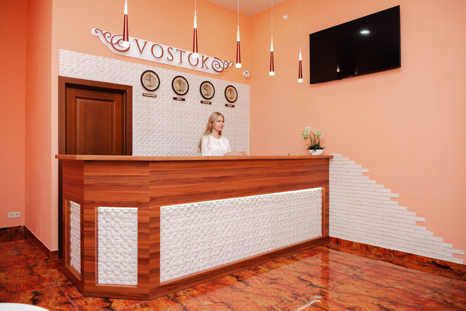 Отель Восток