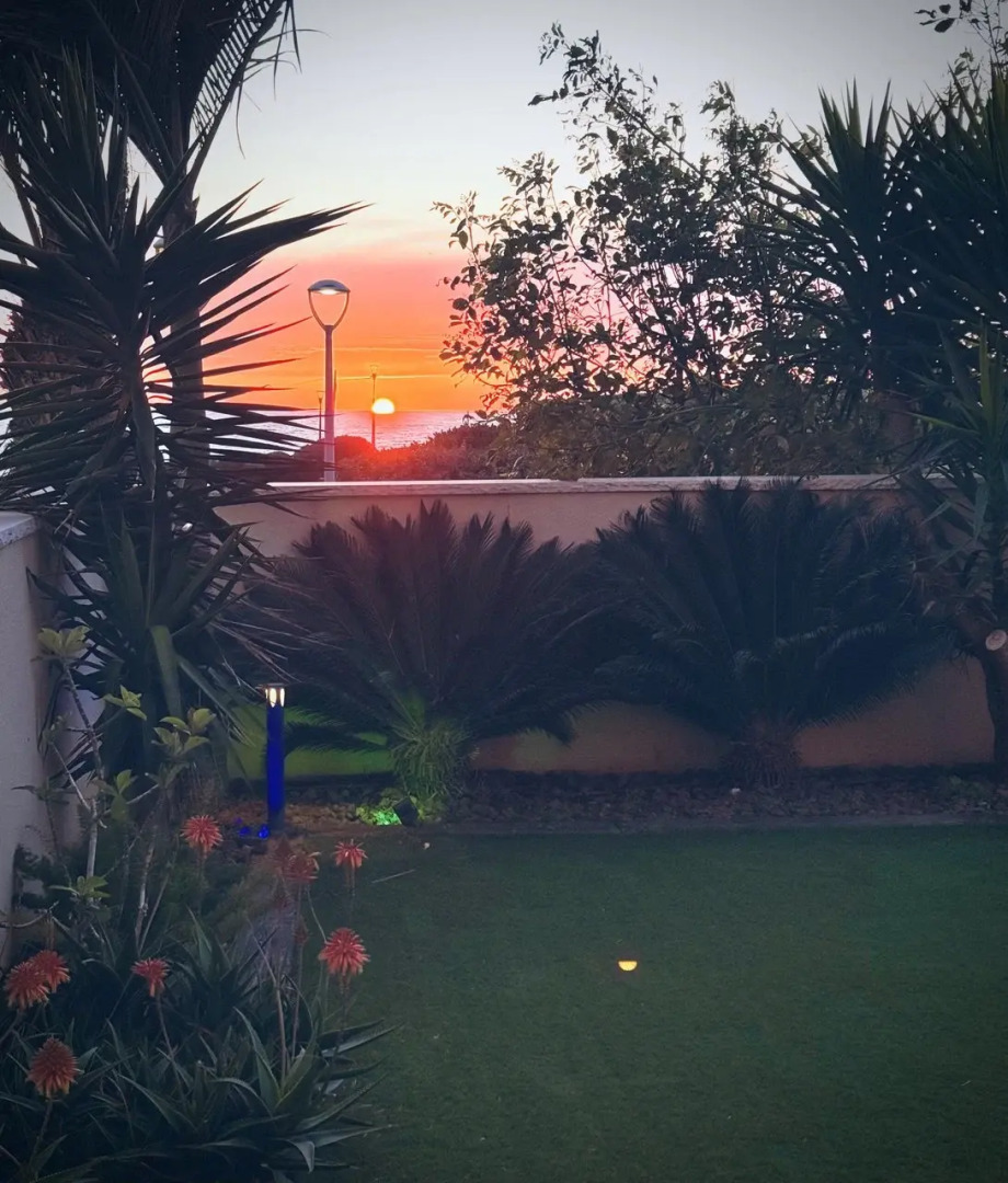 Квартира GW002 Gugel Waves Amazing Seaview & Garden Family Apartments