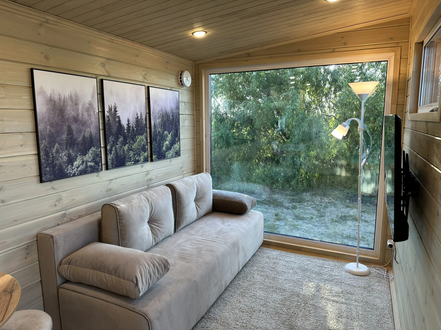 Частный дом Над Рекой