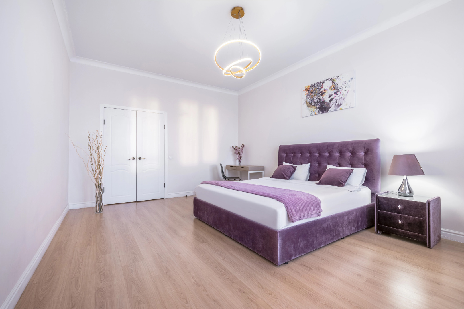 Апартаменты с захватывающим видом на Мост Поцелуев и парк 30 летия Победы