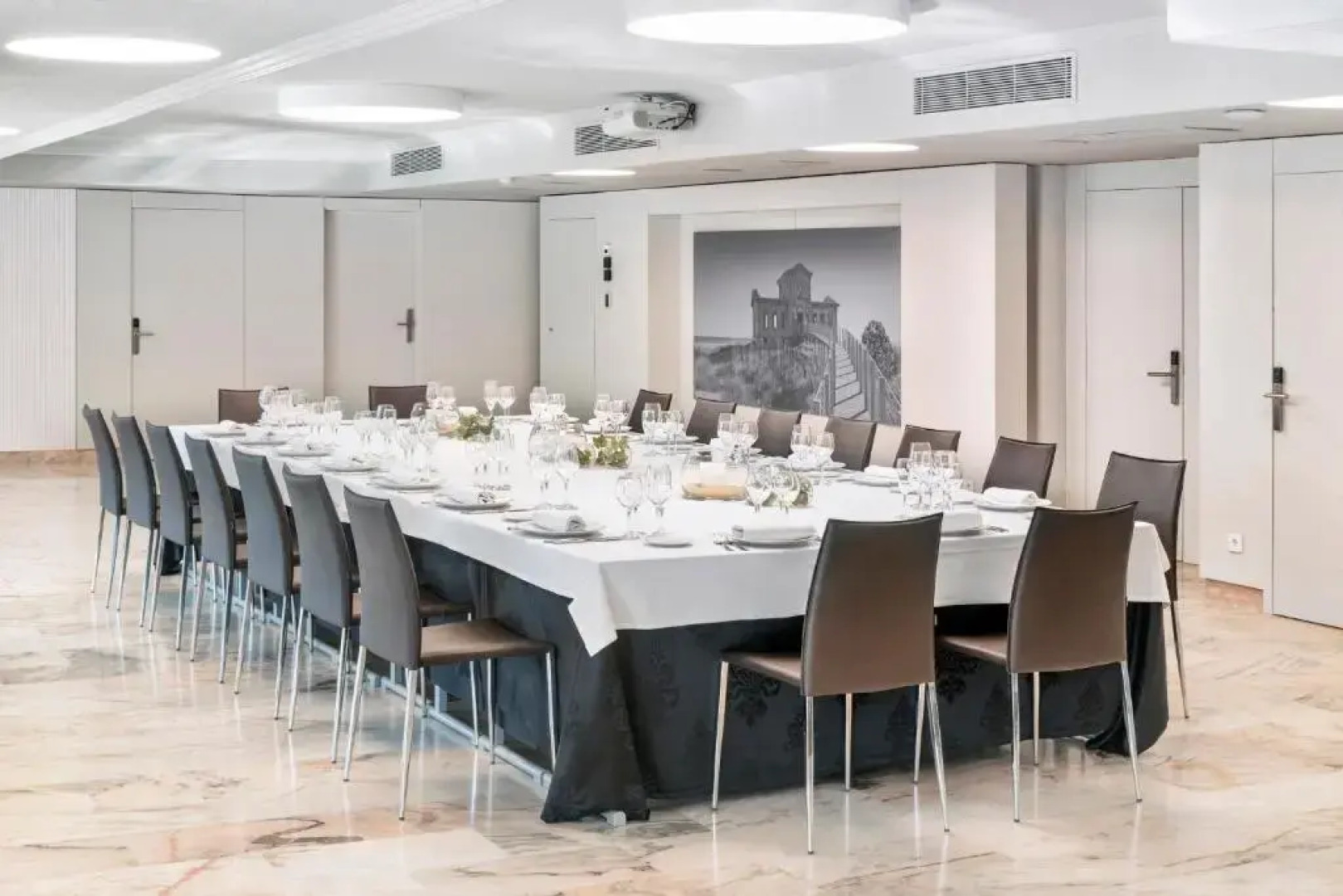 Отель Salles Ciutat del Prat