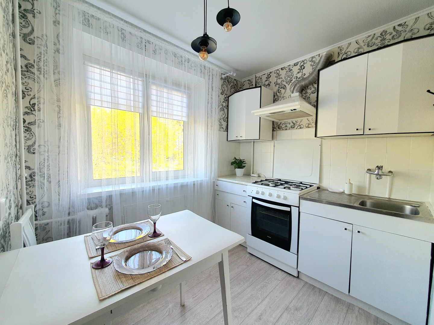 Квартира просторная 2 минуты до моря, самый центр, самостоятельное заселение 24/7