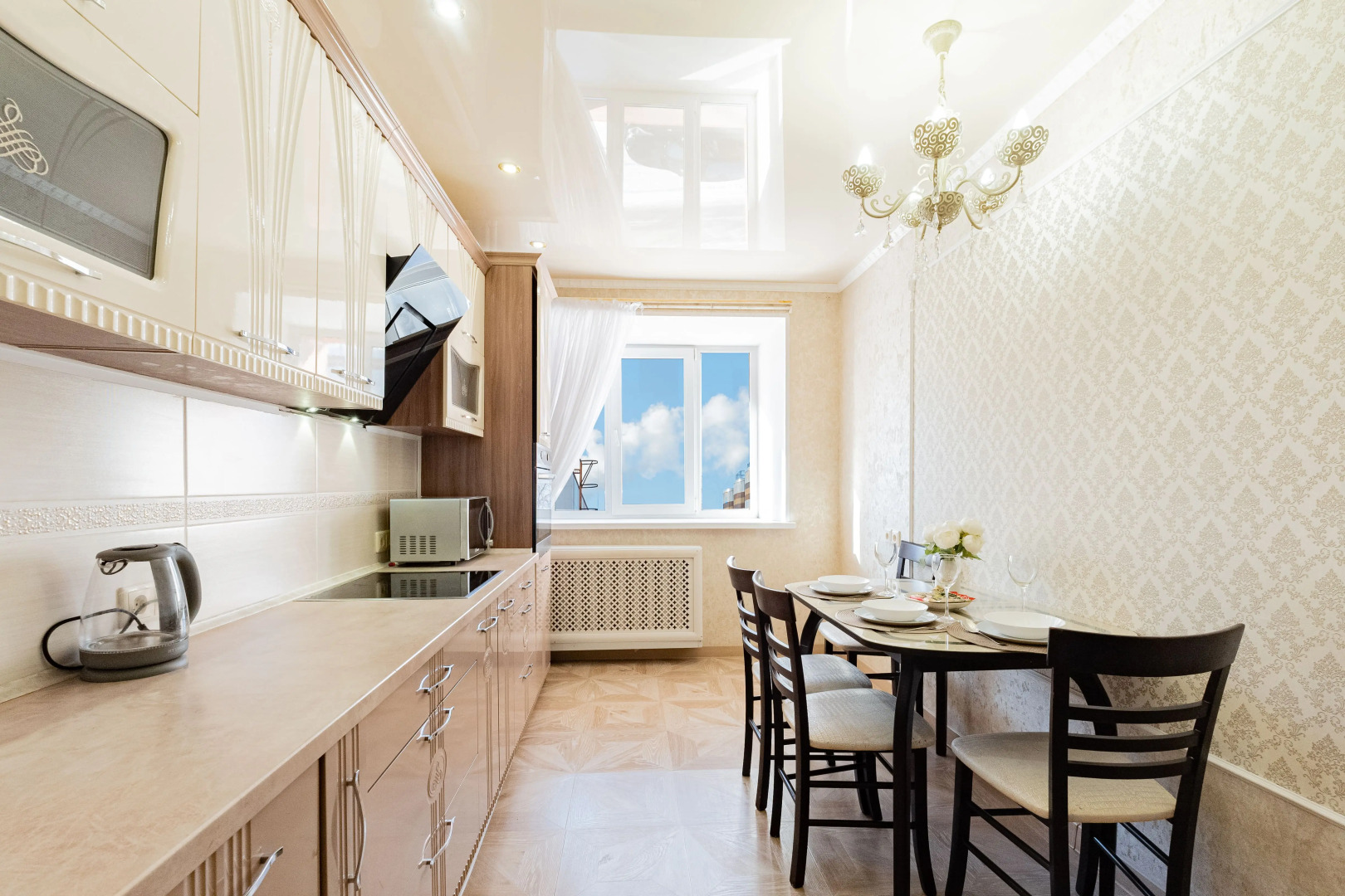 Апартаменты Петровские на А.Иванова 27