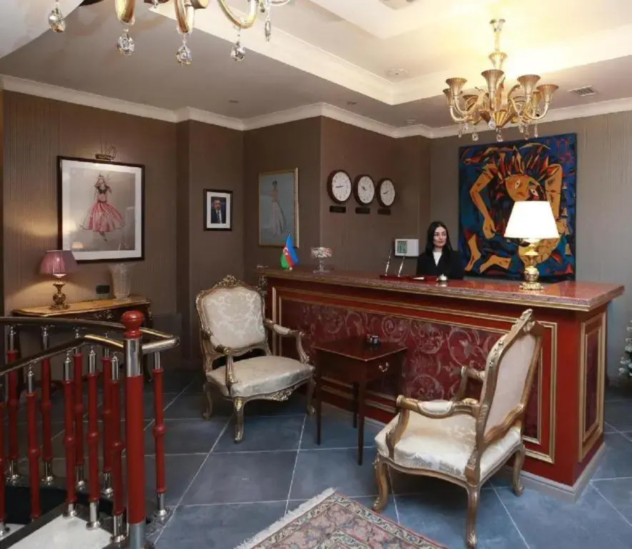 Отель West Inn Palace
