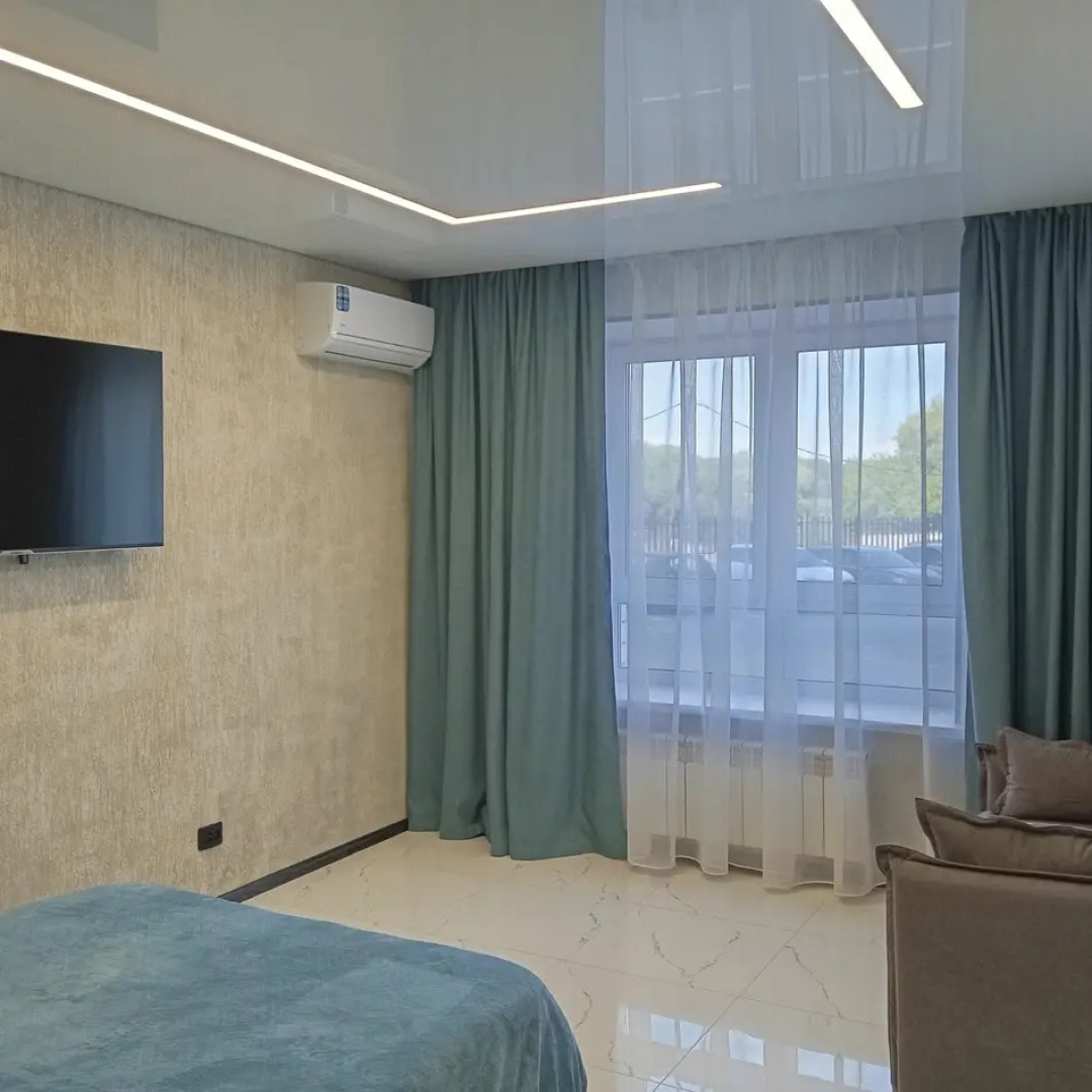 Квартира на Братьев Ткачевых 15