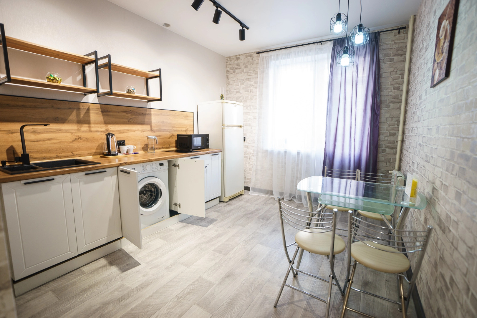 Квартира InnDays Apartments на Шухова 1А