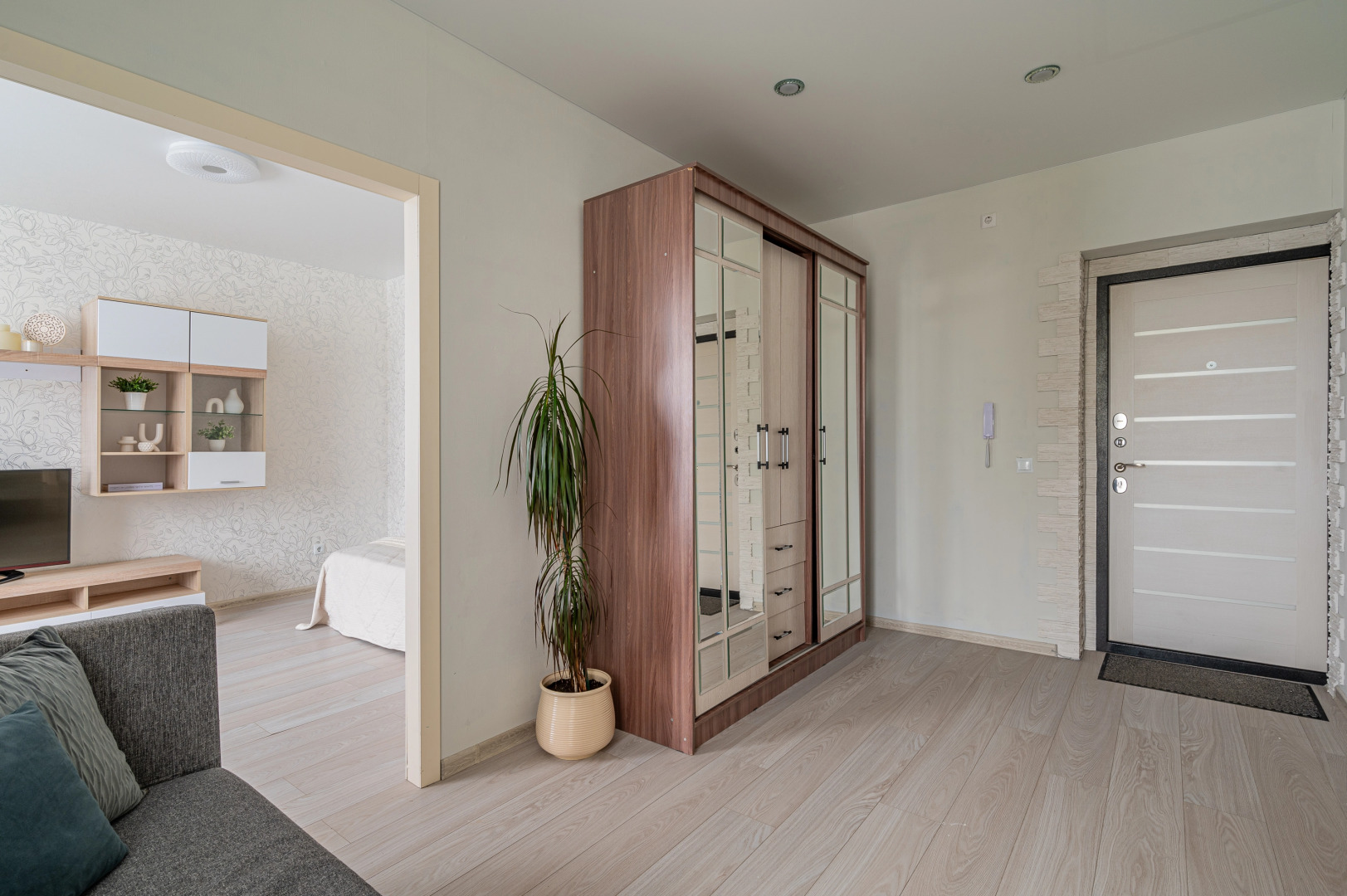 Квартира Современная квартира рядом с Екатеринбург Арена