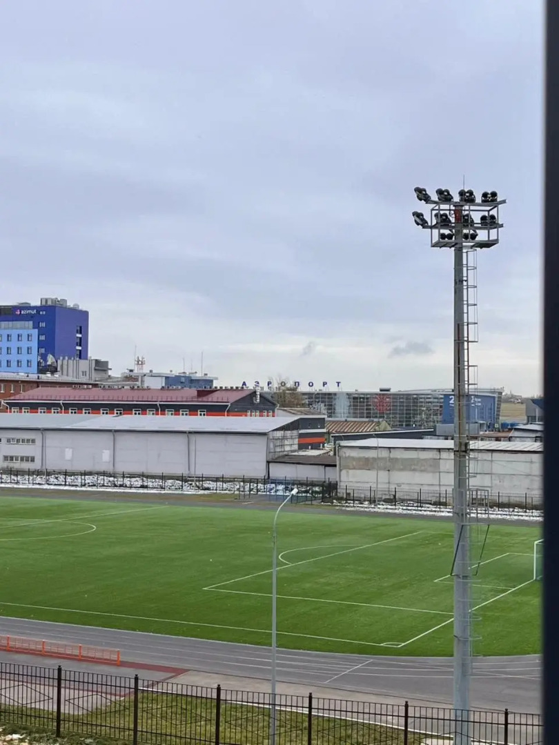 Квартира Просторная 2Комнатная Рядом с Аэропортом на Гусарской