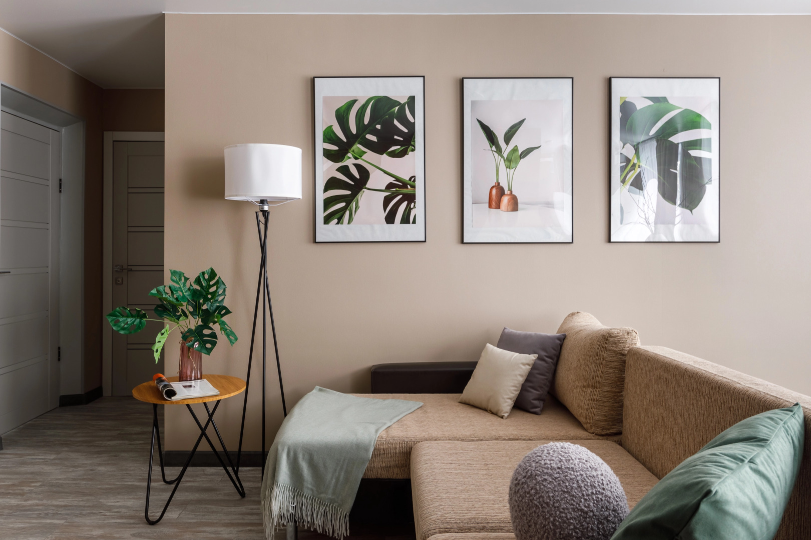 Трехкомнатная квартира рядом НМИЦ имени Рыжих