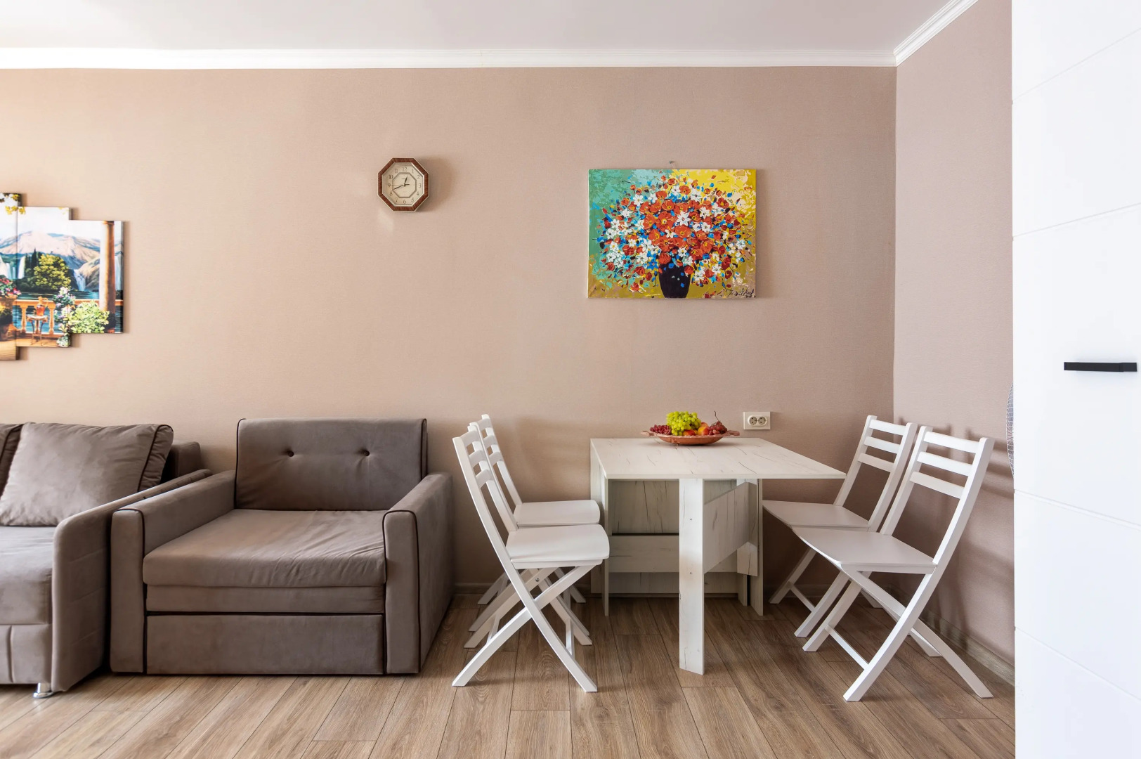 Квартира уютная на Велинградской 21