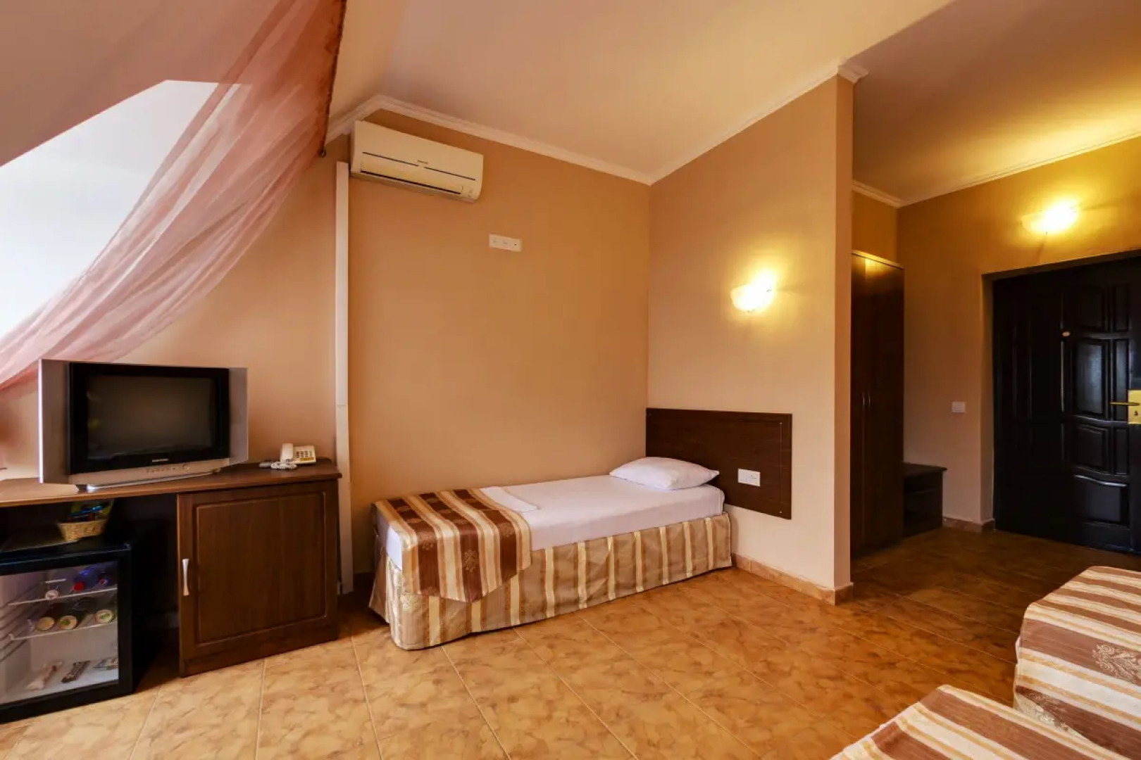 Отель Мартон Пашковский