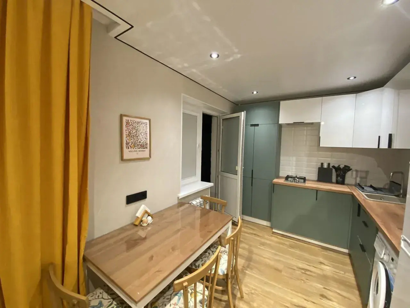 Квартира на Улице Тхапсаева 16