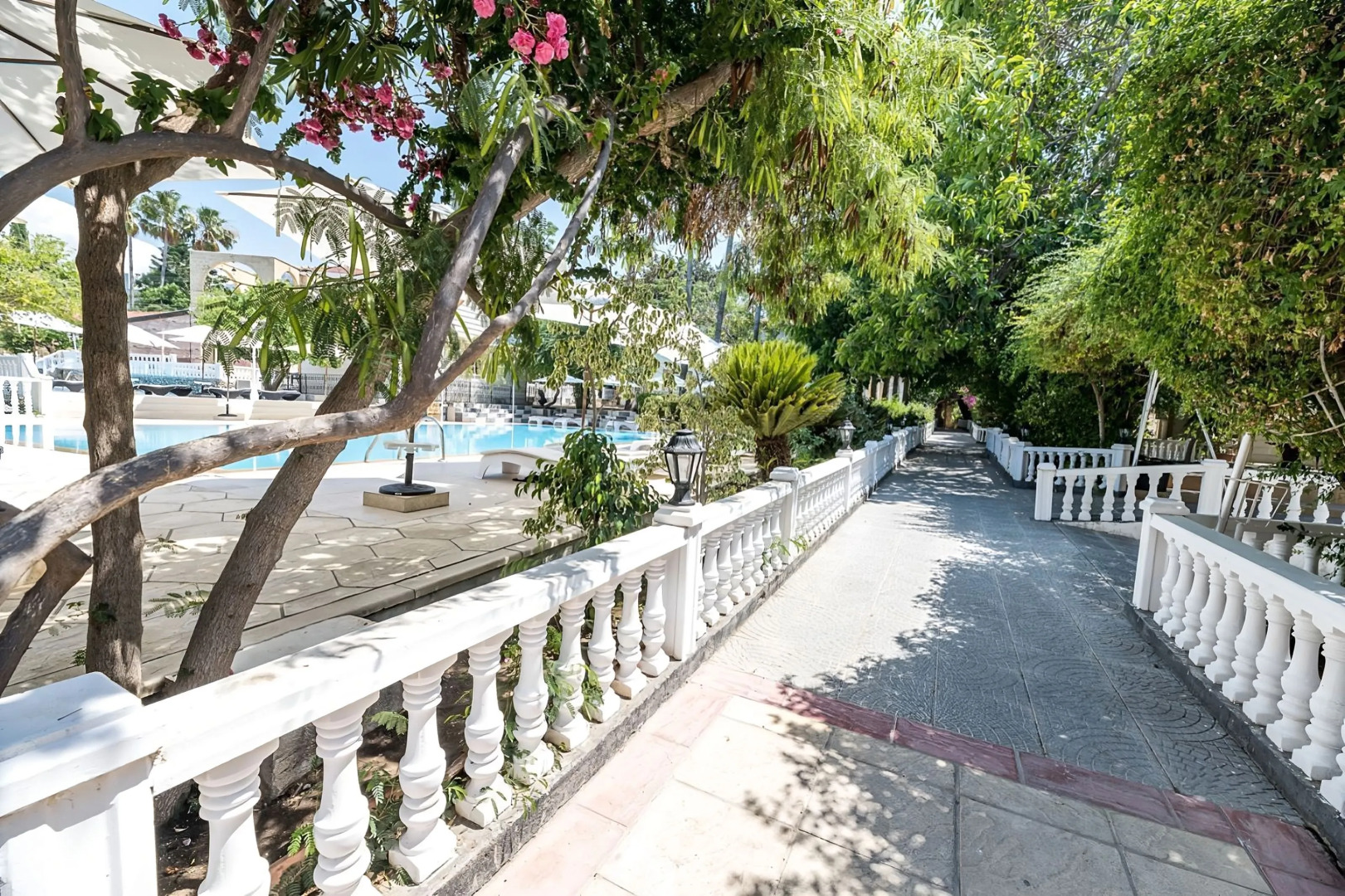 Отель Riverside Garden resort