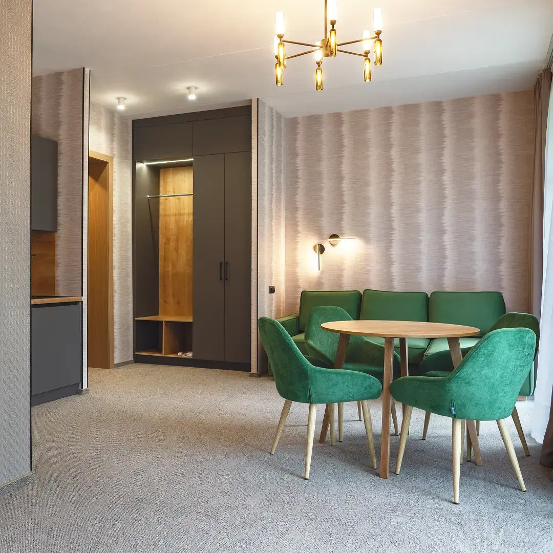 Отель Лесники