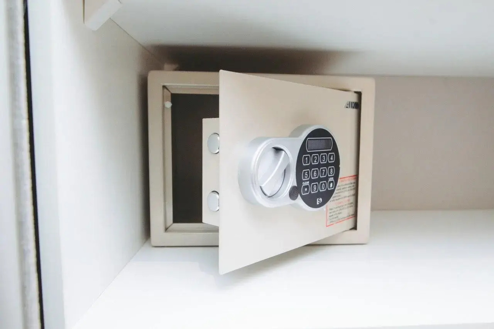 Отель Гостиничный комплекс Аурумс Континент