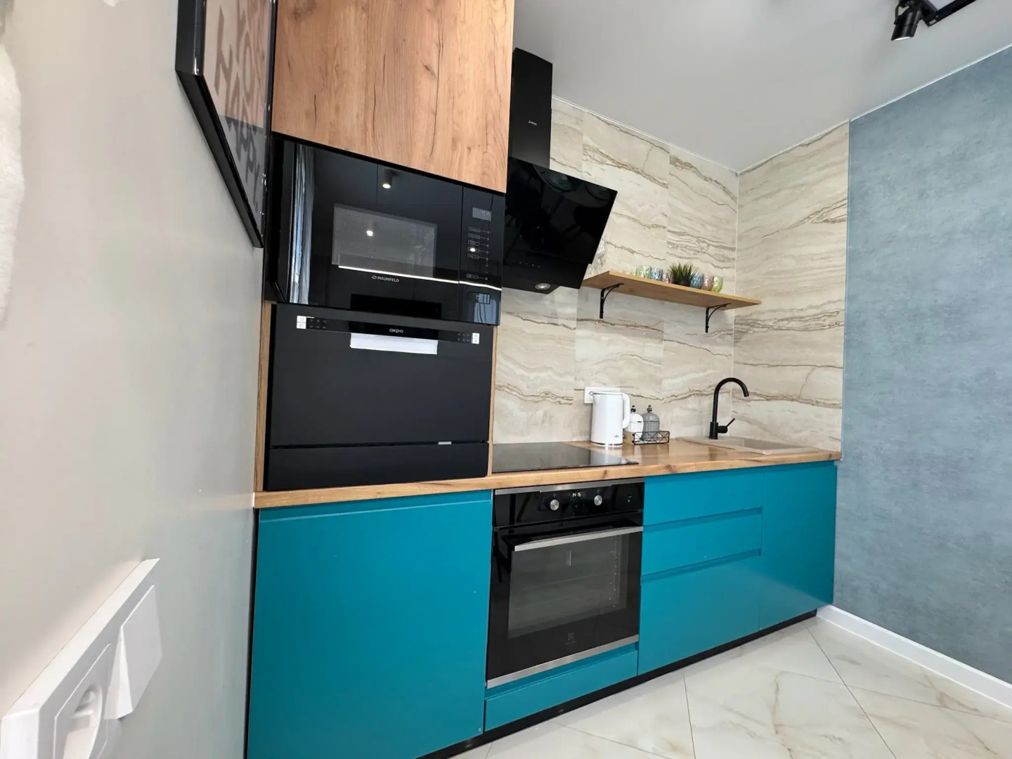 Апартаменты на Курчатова 24 - 2 комнаты