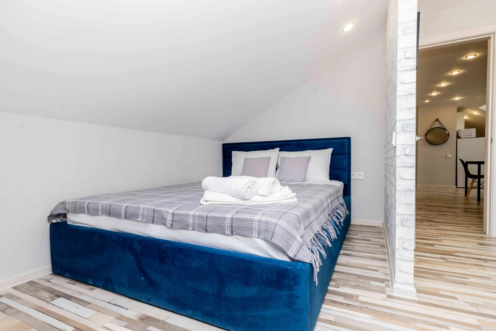 Апартаменты Море Апартаментов на Станиславского 1А-11