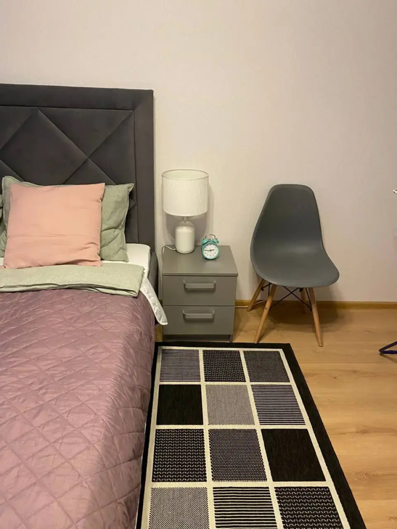 Квартира Просторная Квартира в 5 мин от НИИ Петрова/Гранова