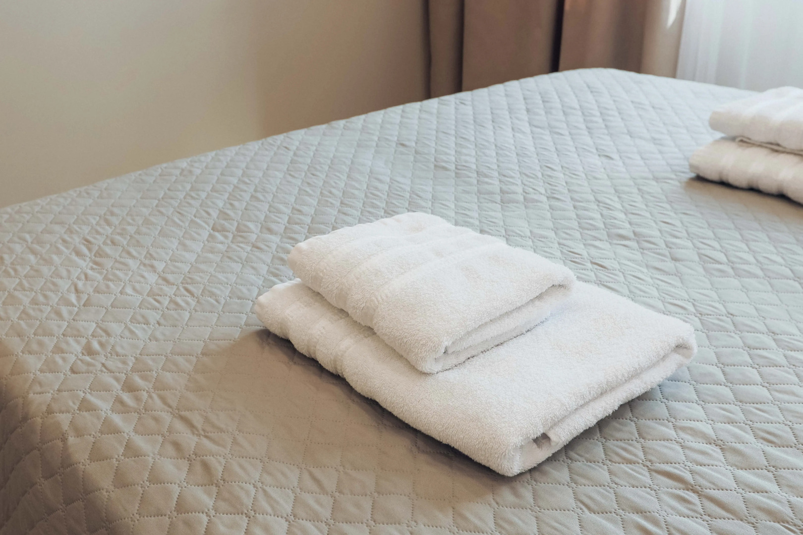 Апартаменты Взлёт Возле Аэропорта на 2 Гостя