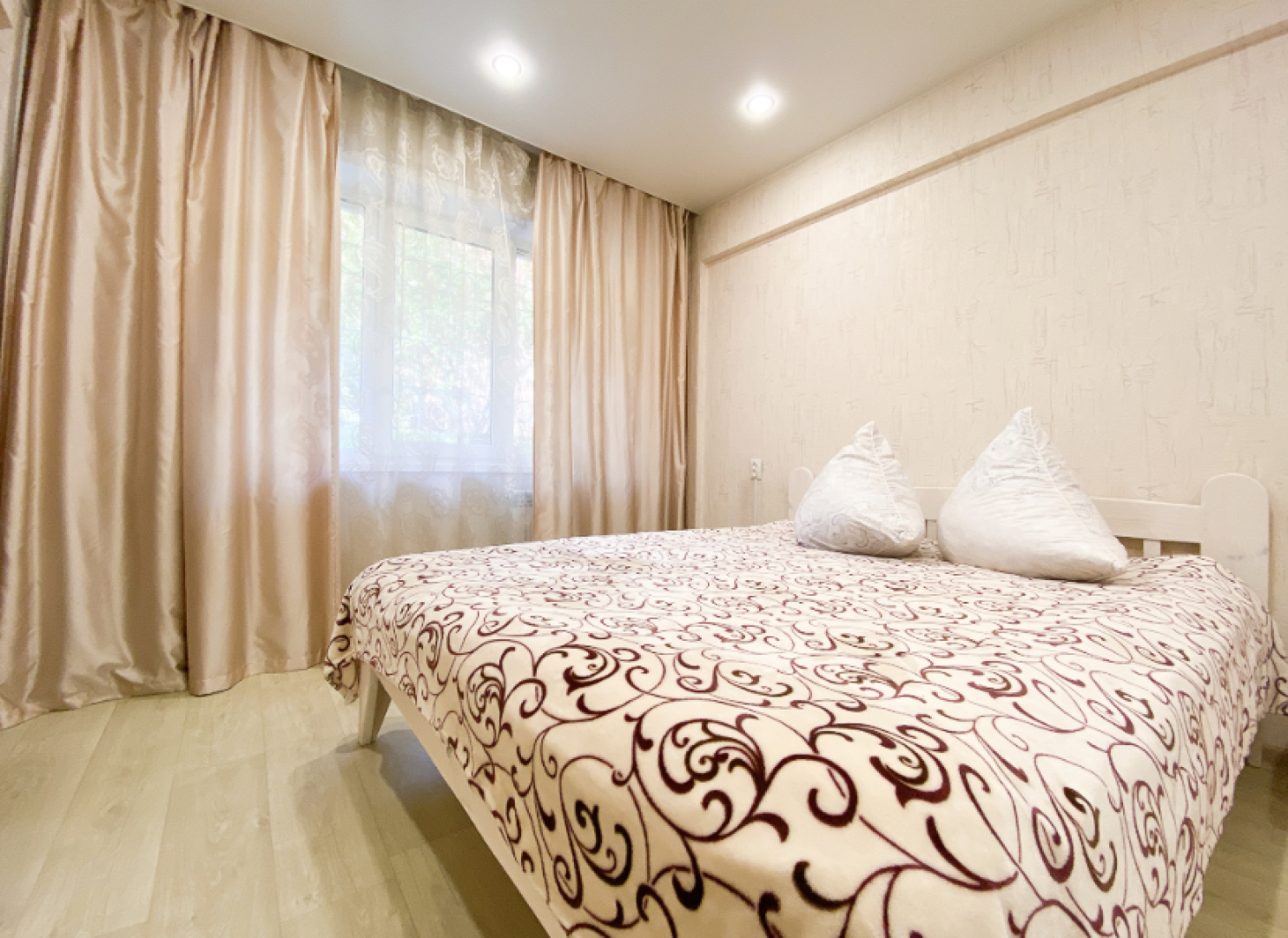 Апартаменты Трехкомнатная возле Иргупса