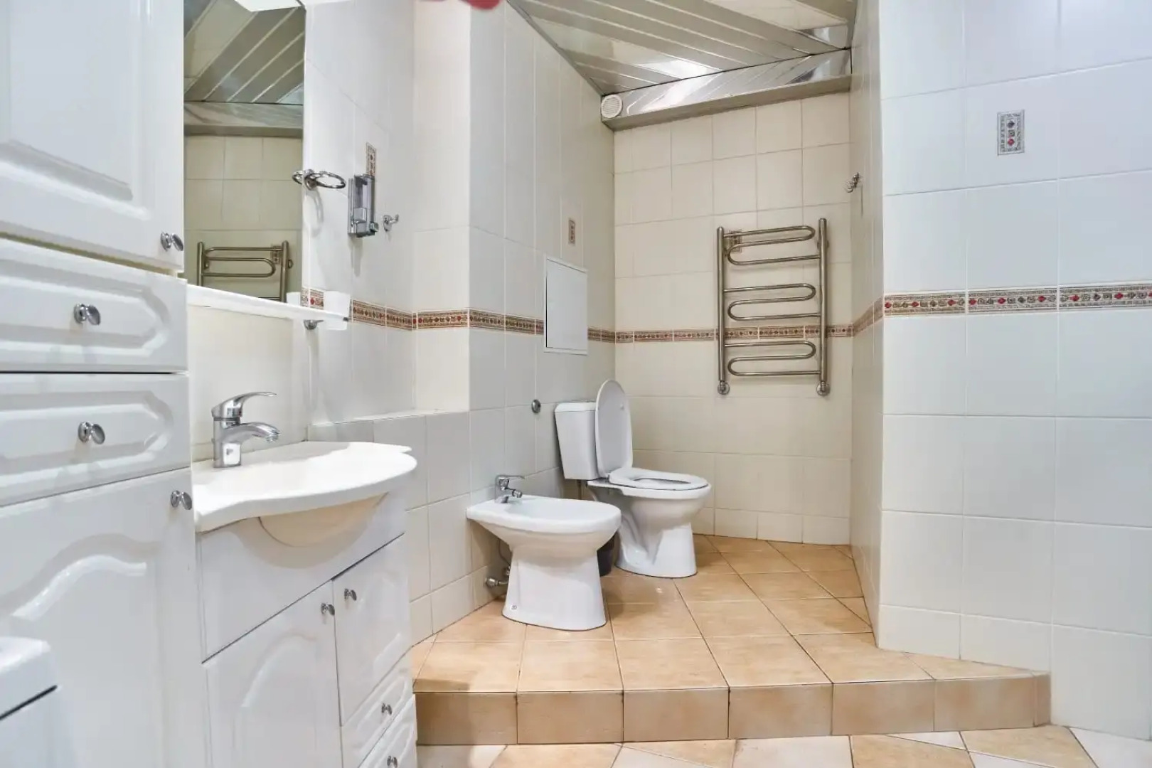 Квартира 3х Ком Большая Сурганова 88