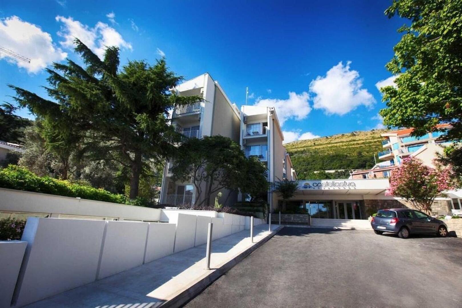 Отель Castellastva