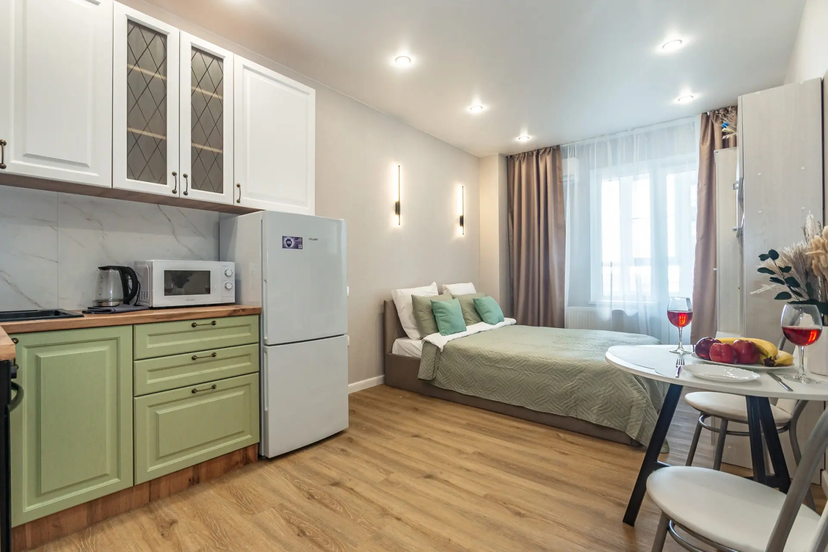 Квартира Студия Нефрит в доме бизнес-класса рядом с ЦГБ