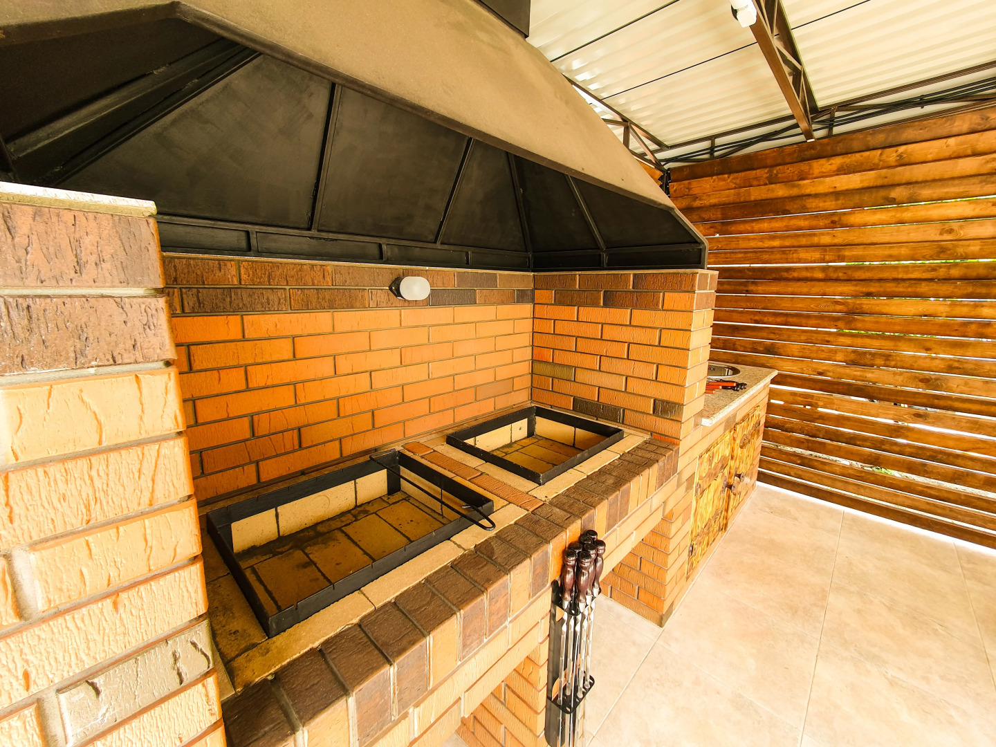 Частный Дом на Берегу Азовского Моря