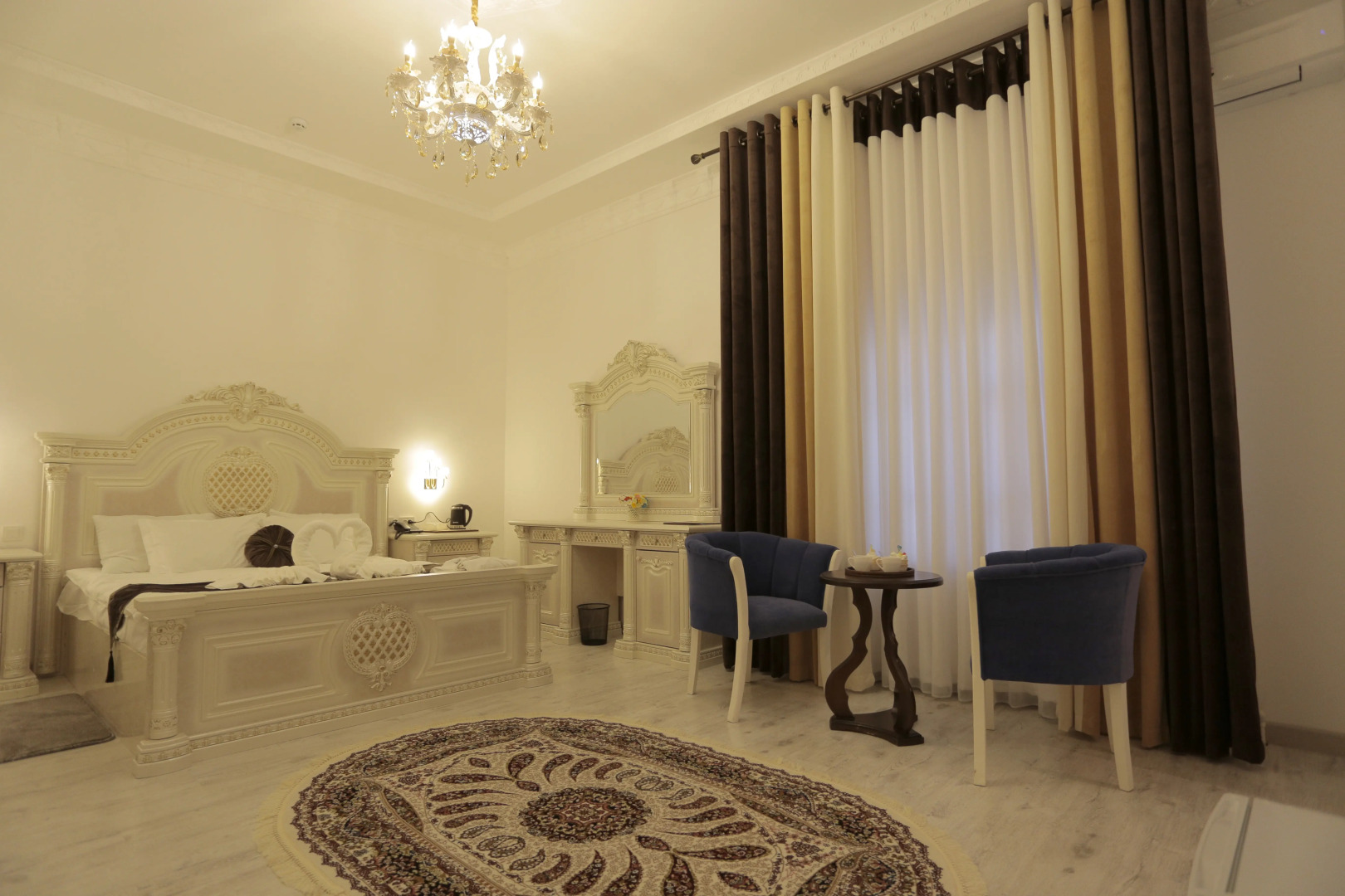 Отель Imperial Palace