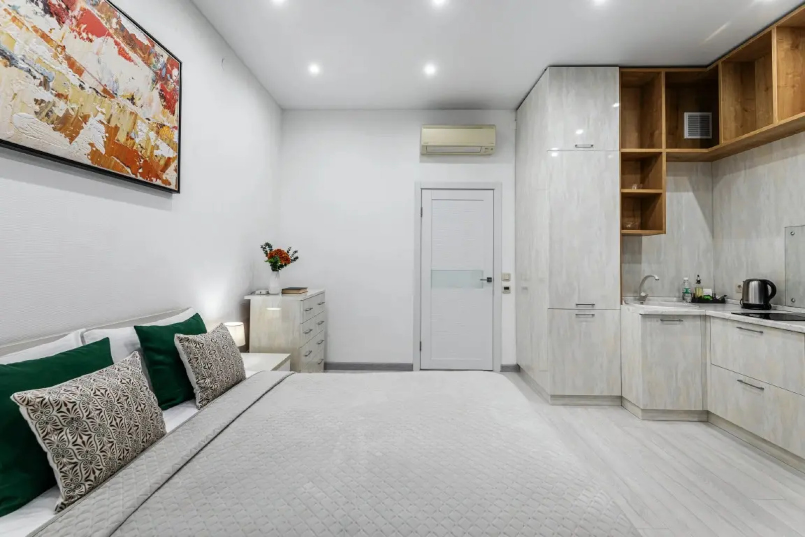 Апартаменты Студия Сибирские номера с обновленным дизайном