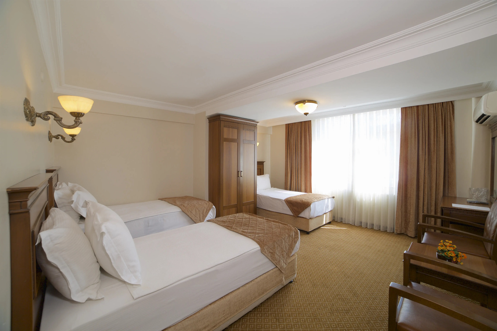 Отель Grand Unal