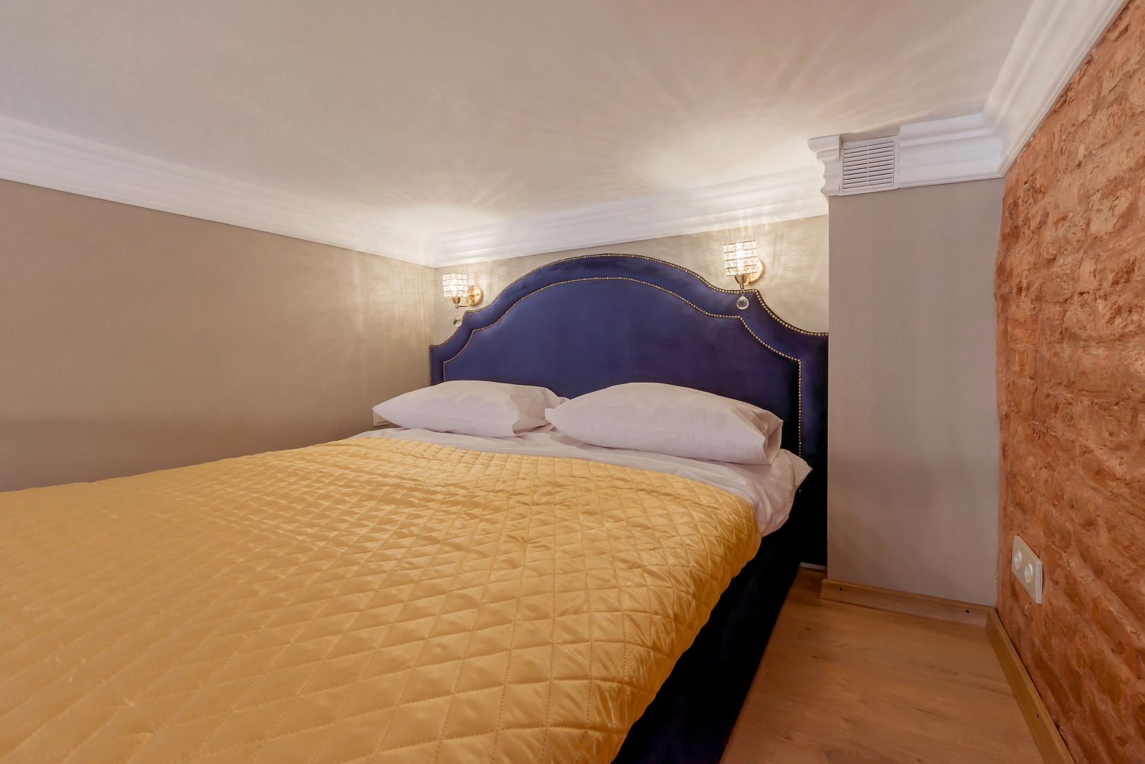 Квартира-студия Русский Балет BookingSPB с видом на Казанский Собор и Канал Грибоедова