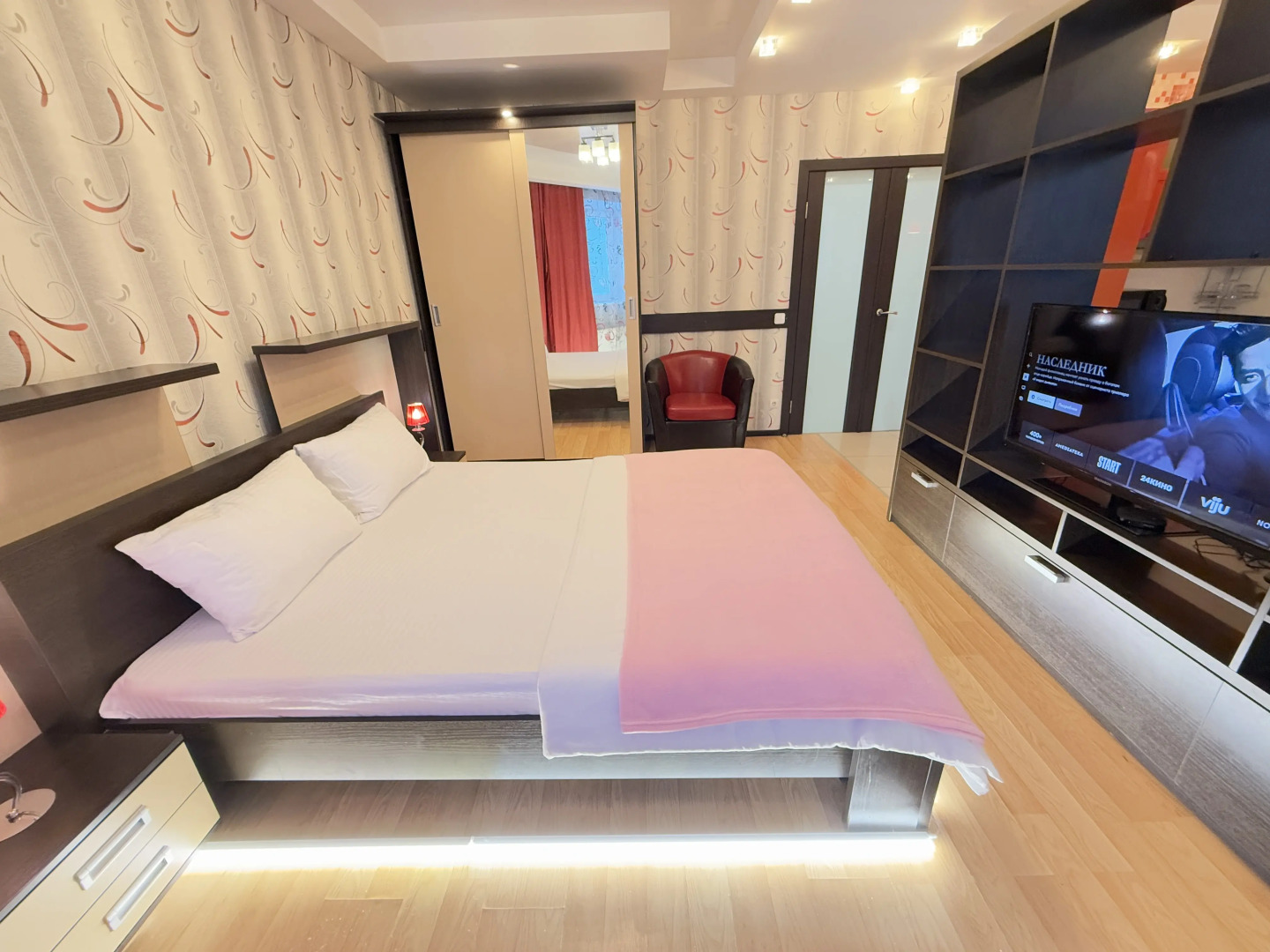 Квартира Тут Хорошо на Сурикова 53а 2