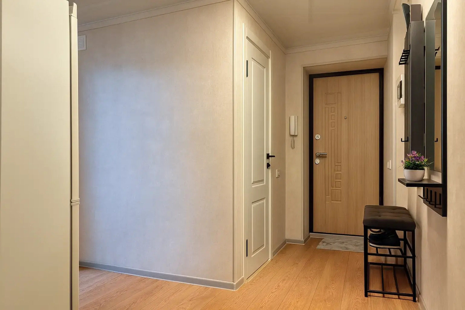 Квартира 2-х комнатная Около Метро Ленинская